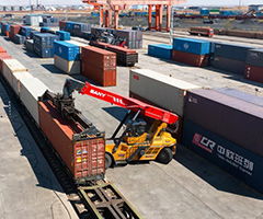 China-Europe Railway Express Central Corridor Erlianhot Port